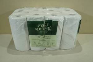 lot 213 image: 8 Rolls Select a Size Paper Towels