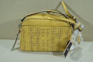 lot 223 image: VR NYC Purse -Sunshine Yellow