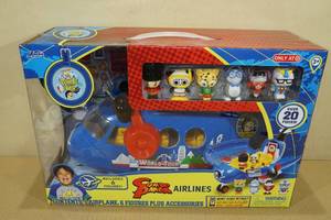 lot 34 image: Ryans World Combo Panda Airlines Toy with Accessories