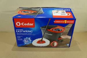 lot 53 image: O-Cedar Spin Mop and Bucket