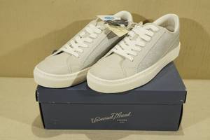 lot 165 image: Universal Thread Memory Foam Brittin Sneakers - Silver, Size 7.5