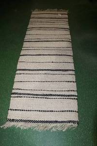 lot 187 image: Hearth & Hand Runner Rug -28x84