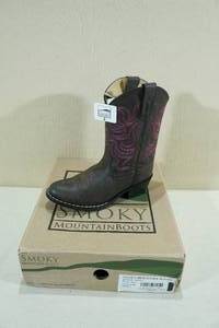 lot 192 image: Smoky Mountain Little Kid Boots -Size 2