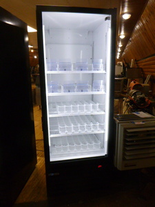 lot 3 image: Royal Cooler