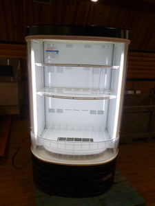 lot 9 image: Beverage Air The Breeze Open Air Cooler