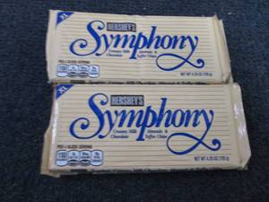 6- 4.25 oz Hersheys Symphony Bars...