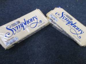 6- 4.25 oz Hersheys Symphony Bars...