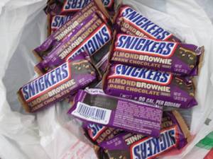 12- 1.26 Snickers Almond Brownie & ...