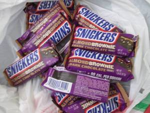 12- 1.26 Snickers Almond Brownie & ...