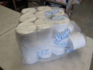 Scott Coreless 2 ply Standard Roll ...