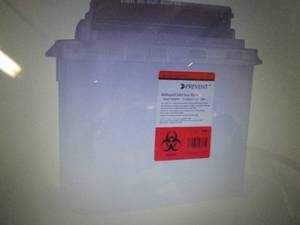 Case of 20 McKesson 5.4 qt Sharps C...