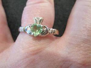 Ladies Sterling Silver Claddagh Bi...