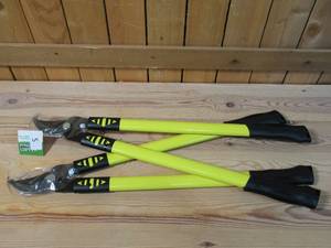 lot 5 image: (2) - True Living Outdoors Carbon Steel 24 Bypass Lopper, 2 pack