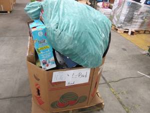 lot 106 image: Pallet of Store Overstock Store and Ecommerce Product and Returns