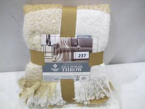 lot 237 image: NEW Members Mark Faux Mohair Oversized 60x70 Throw Blanket - Beige