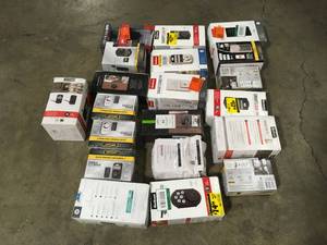 Mix Lot of Smart Locks, Doorlocks, Customer returns, Review all pictures