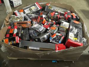 Mix Lot of assorted Doorlocks, SmartLocks, Customer returns, Review all pictures