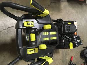 RYOBI  40V HP Brushless Whisper Series 24 2-Stage Cordless Electric Self-Propelled Snow Blower - Customer return, Review all pictures
