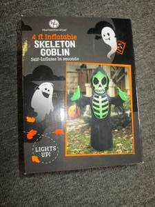 new 4 foot inflatable skeleton gobl...