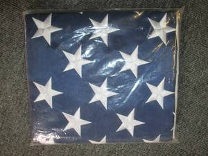 new USA flag with brass grommets...