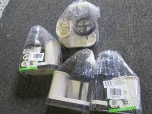 4 new toothbrush holders ...