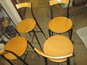 4 barstool chairs ...