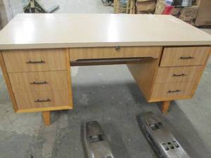 62x32x31 desk ...