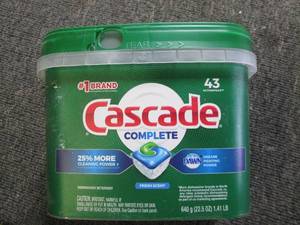 1.41lb tub of cascade complete ...