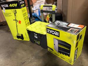 Mix Lot of Ryobi Snow Shovels, Review all pictures, Customer return