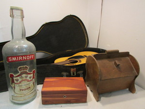 lot 3 image: Vintage Lot