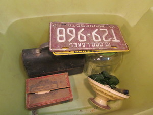 lot 78 image: Vintage Miscellaneous Lot