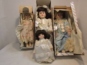 lot 95 image: Collector Dolls