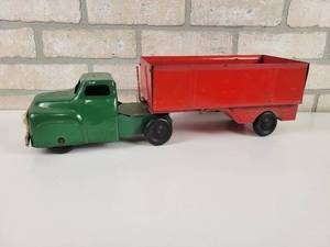 lot 4 image: 1940s MARX Pressed Steel Side Dump Semi Truck & Trailer - Approx. 17 Long