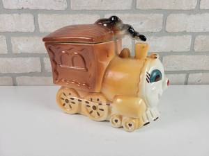lot 70 image: 1960s Sierra-Vista California Pottery Train Cookie Jar - Approx. 10 x 9 x 7