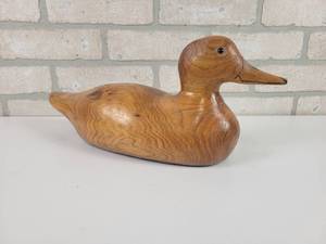 lot 76 image: Solid wood Carved Duck - Approx. 14 Long