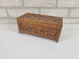 lot 80 image: Vintage Carved Wood Trinket Box - Approx. 8 x 4 x 3.5