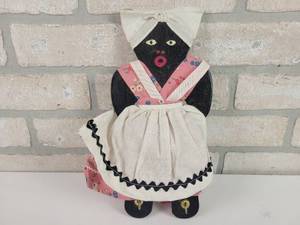 lot 86 image: Vintage Wood Wall Key Hanger - Approx. 11 x 5