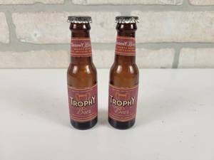 lot 112 image: Vintage Trophy Beer Bottle Salt & Pepper Shakers (4 Tall)