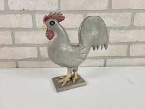 lot 134 image: Vintage Cast Aluminum Rooster - Approx. 9.5 x 9 x 3