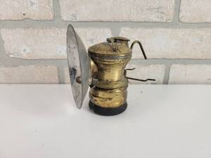 lot 158 image: Antique Brass AUTO-LITE Carbide Lamp - Approx. 4.5 x 4 x 4