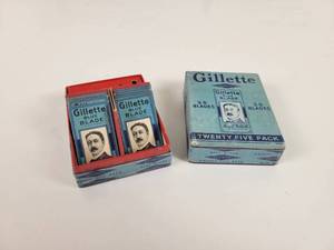 lot 163 image: Antique Gillette Razor Blade Display Pack w Disposal Slot - Approx. 3 x 2.25 x 1.25