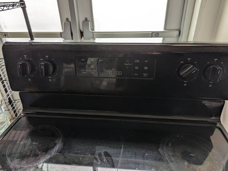 Whirlpool electric range...