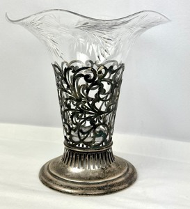 lot 17 image: Antique Depression Crystal Vase with Sterling Base