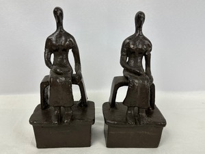 lot 48 image: Vintage Abstract Figurine Bookends