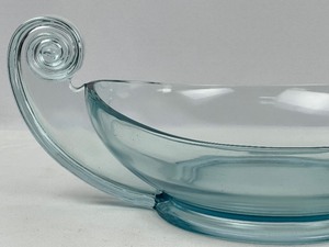 lot 119 image: Fostoria Azure Blue Glass Art Deco Scroll Console Bowl