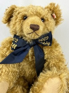 lot 109 image: #670985 Steiff 2002 Teddybear with Growler - Steiff #670985 2002 Centenary Jubilee Large Teddy Bear