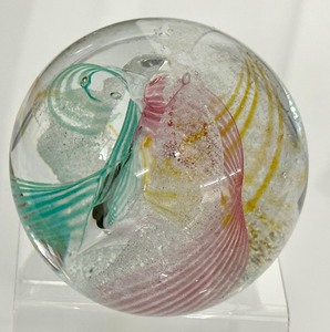lot 144 image: Caithness Paperweight Day Dreams by Margot Thomson