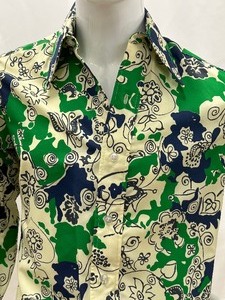 lot 139 image: Retro Groovy Design Vintage Long Sleeve Button Up Shirt