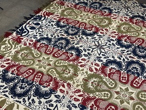lot 95 image: Beautiful Textile - Beautiful Coverlet