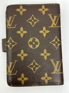lot 10 image: Luis Vuitton Small Address Book